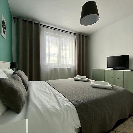 Bcb Aparts Mountain View Brasov Bagian luar foto