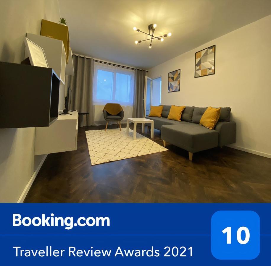 Bcb Aparts Mountain View Brasov Bagian luar foto