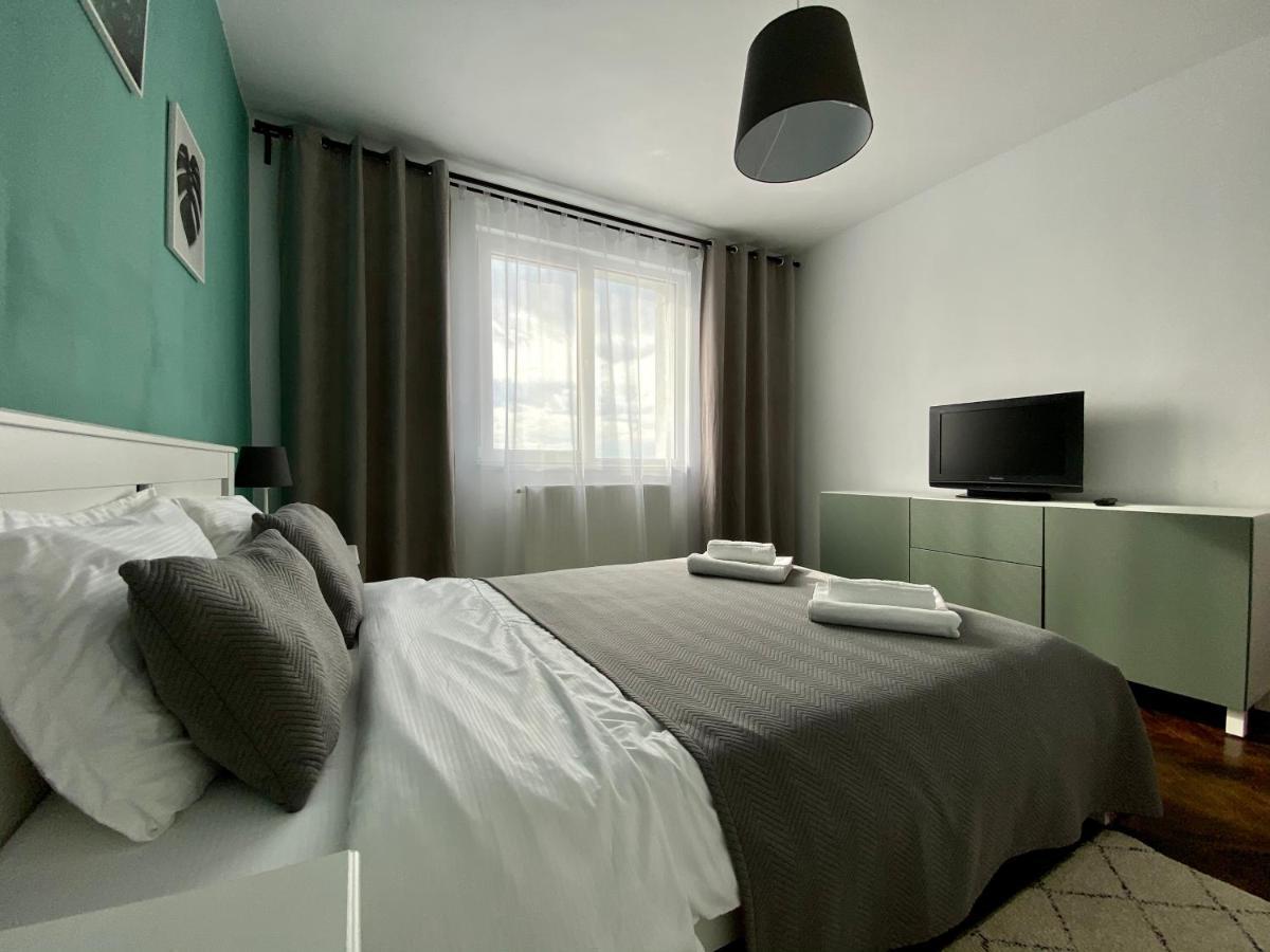 Bcb Aparts Mountain View Brasov Bagian luar foto